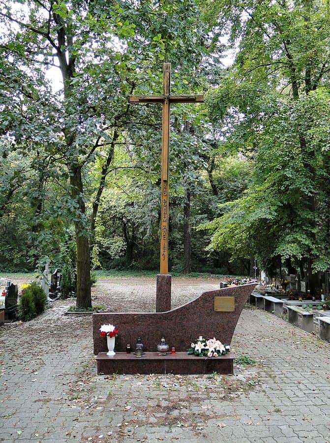 Krzyż Męczeństwa Narodu Polskiego - cmentarz centralny w szczecinie