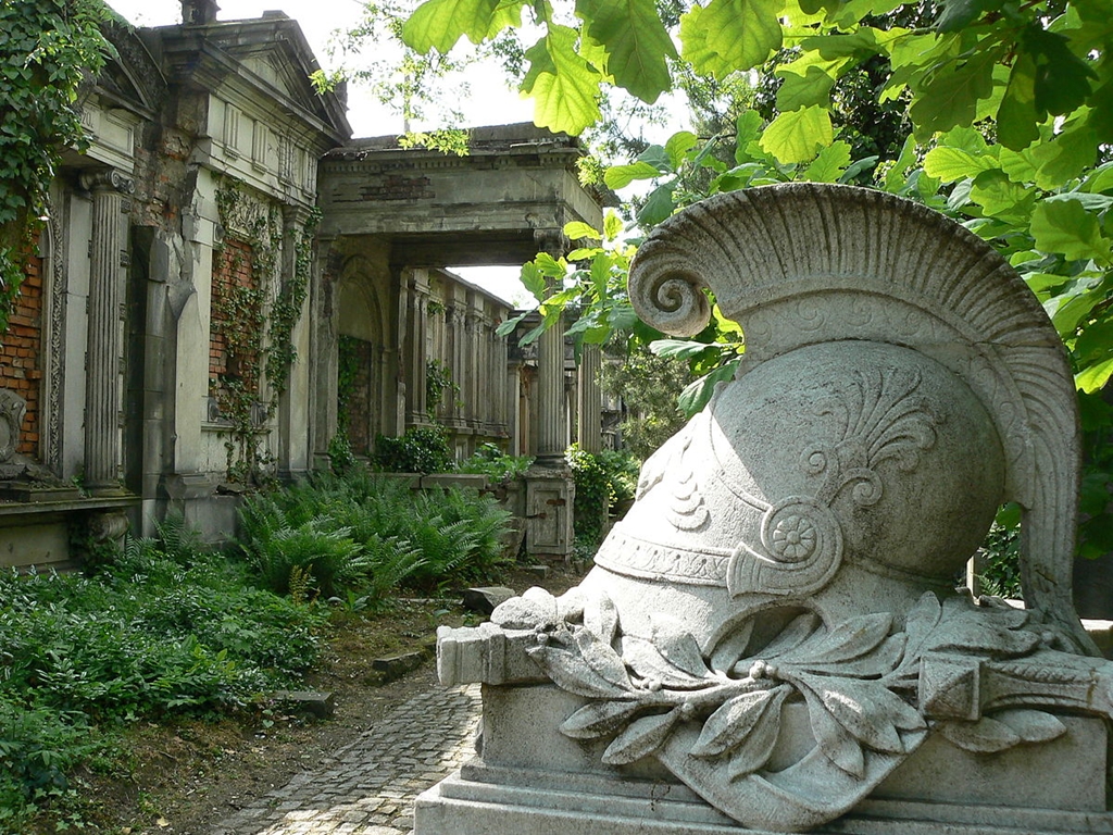 Stary Cmentarz Żydowski we Wrocławiu - rzeźby na nagrobkach
