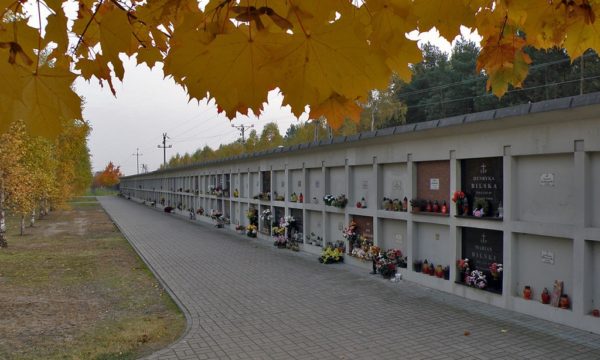 Komunalny Cmentarz Południowy w Warszawie - kremacja Warszawa - nisze urnowe